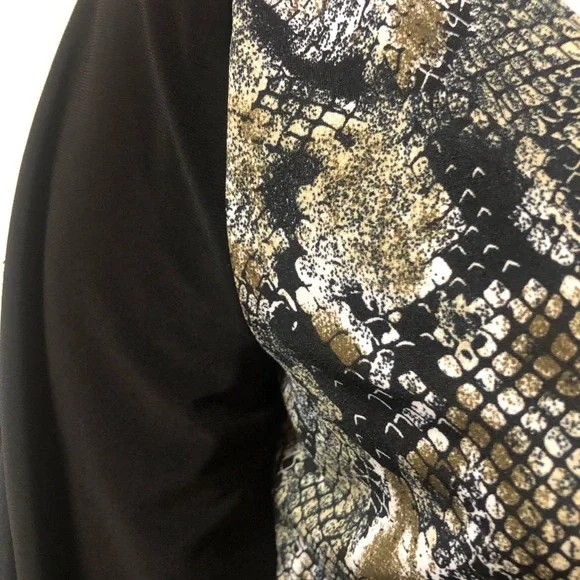 Mandee Top - Picture 6 of 6